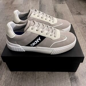 DKNY Mens Grey Synthetic Leather Low‎ Top Sneakers DG3S0007 Size 7.5 M